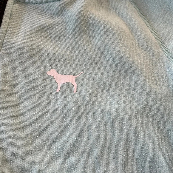 Pink two tone hoodie, size Large. This mint green hoodie has two front pockets. - Picture 7 of 9